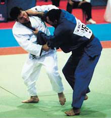 Picture of James Mastro competing in the 1988 Blind World Judo Championship.